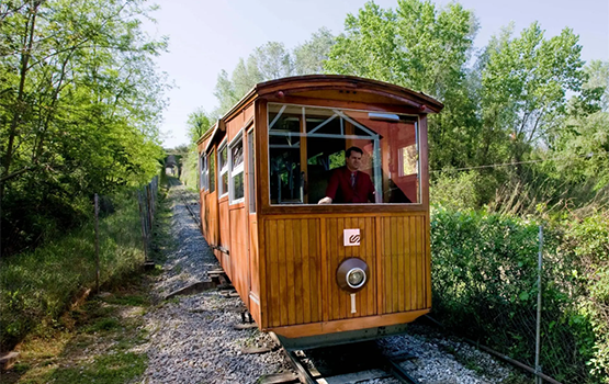 Veïns i veïnes de Gelida reclamen la reobertura del funicular