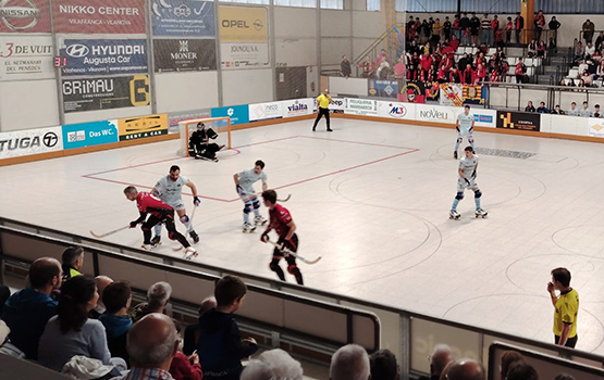 El CE Noia s’imposa al Patí Vilafranca en un derbi igualat a la Poliesportiva (2-3)