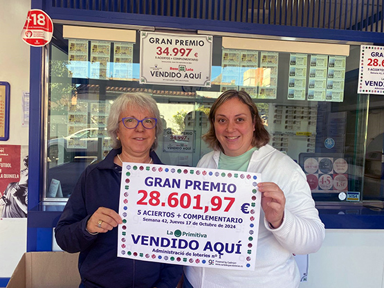 L’administració de loteria número 1 de Sant Sadurní lliura un premi de més de 28.000 euros de la Primitiva