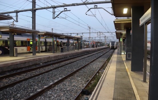 El temporal obliga a aturar tot el servei de Rodalies de Catalunya